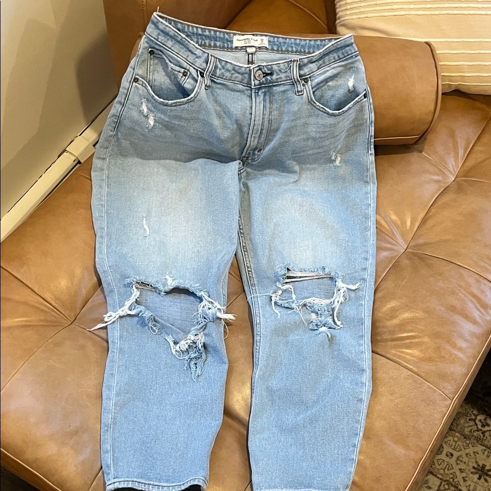 Abercrombie & Fitch Light Blue High Rise Jeans 👖👖👖